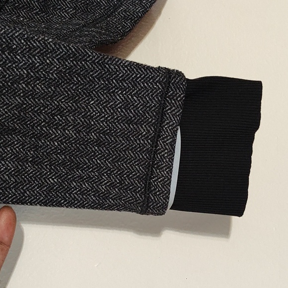 Lululemon Base Runner Half Zip size 10 - Picture 11 of 15